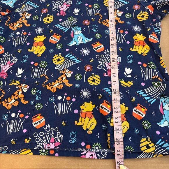 Disney, Winnie the Pooh, spring scrub top medium - Picture 12 of 12